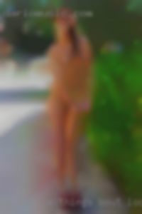 Couple things bout looking me i'm a cool girl person.